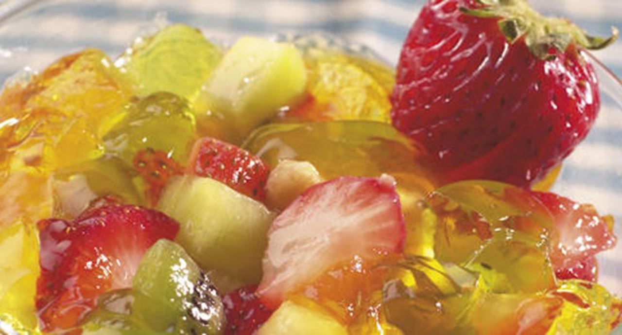 recipe image Salada de Verão com Gelatinas Coloridas