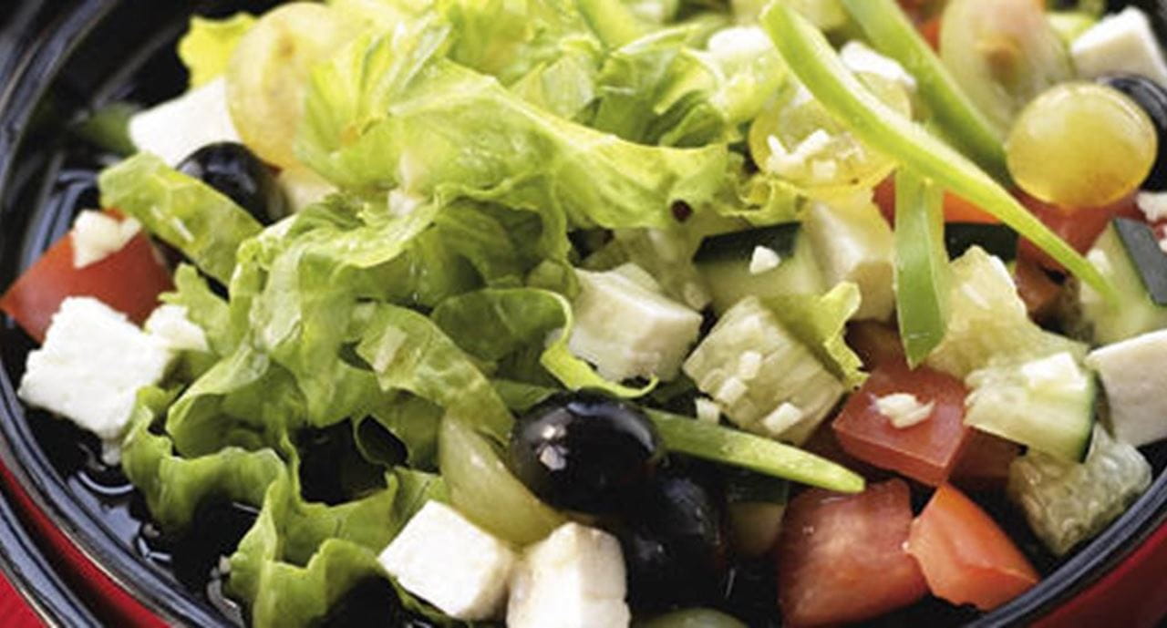recipe image Salada de Requeijão com Uvas