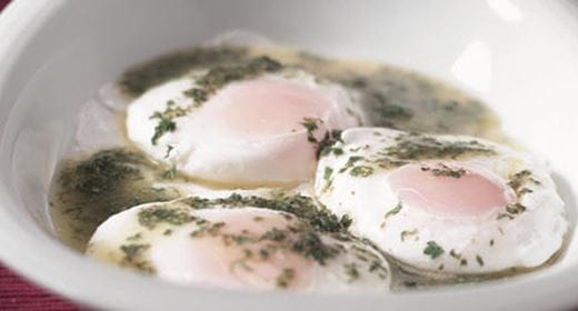 recipe image Ovos Escalfados com Molho de Salsa
