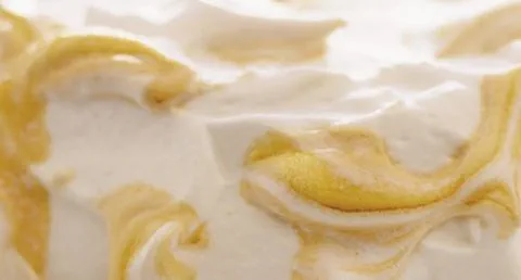 recipe image Pão de ló com merengue de limão