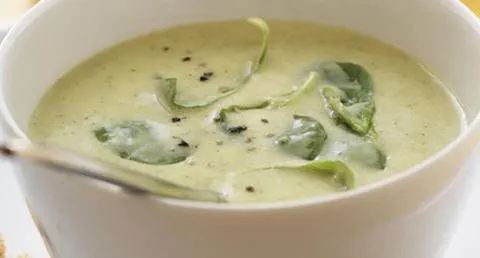 recipe image Creme de Courgettes com Canónigos