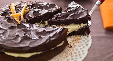 recipe image Bolo de Chocolate e Castanhas com Carte D’Or de Nata