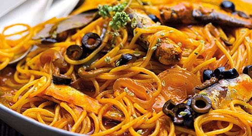 recipe image Sardinhas com tomate e esparguete