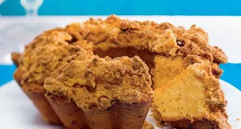 recipe image Bolo de marmelada e iogurte com crumble de coco