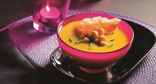 recipe image Creme aveludado de grão com presunto crocante
