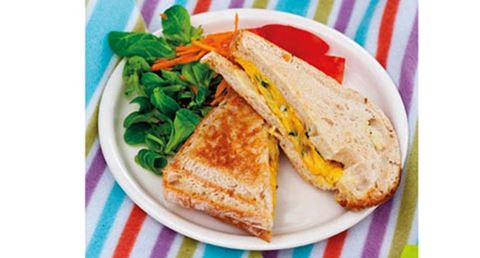 recipe image Tosta de ovo com fiambre, queijo e banana