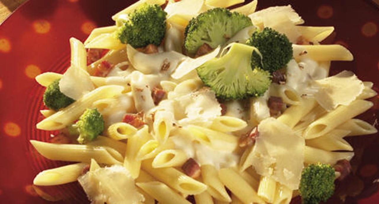 recipe image Penas com Brócolos e Queijo