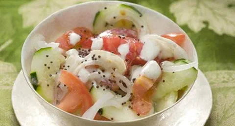 recipe image Raita de tomate e pepino