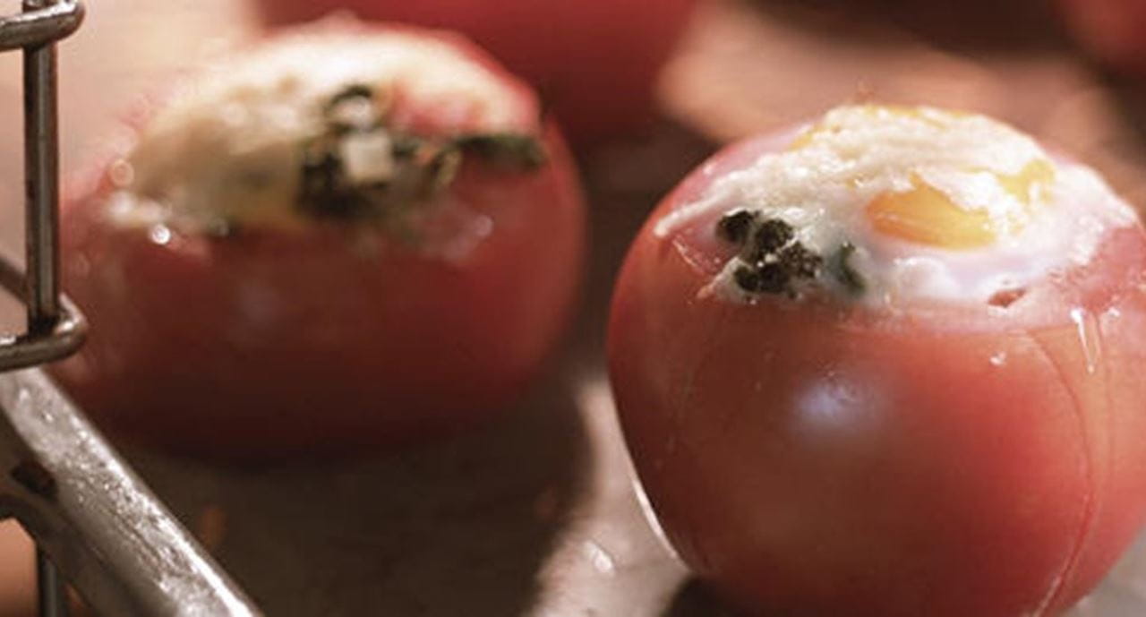 recipe image Ovos em Caixa de Tomate