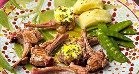 recipe image Costeletas de borrego com “manteiga” de hortelã