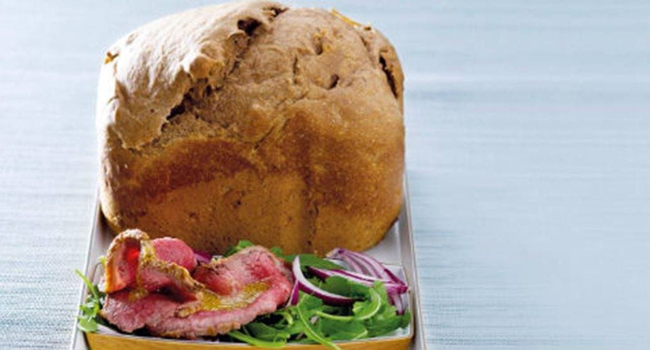 recipe image Pão escuro com ameixas e noz