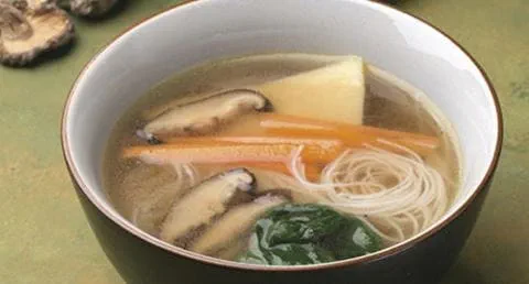 recipe image Caldo de Cogumelos à Oriental