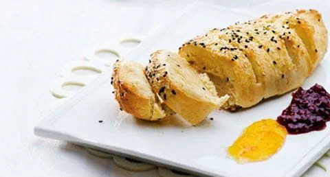 recipe image Scones com queijo e sementes de sésamo