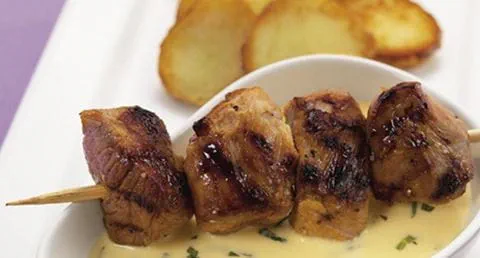 recipe image Espetadas de borrego com molho especial de coentros