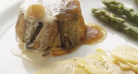 recipe image Charlotte de Aves e Amêndoa