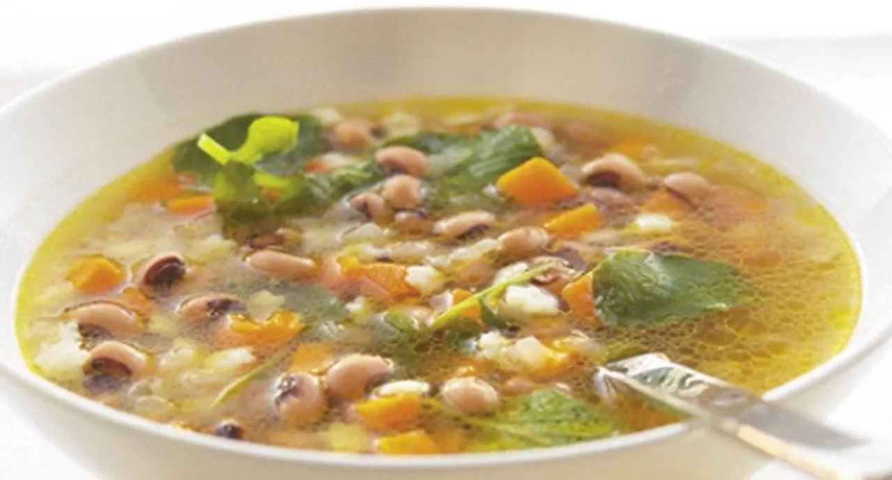 recipe image Sopa de feijão frade com agrião