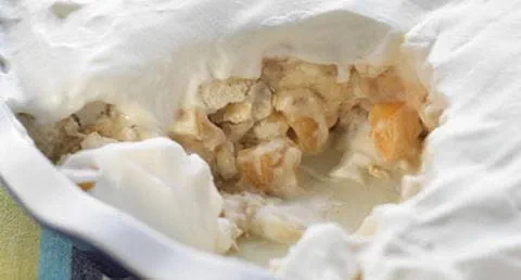 recipe image Delícia de Suspiros com Alperces Frescos