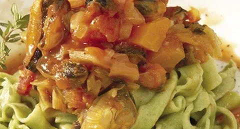 recipe image Tagliatelle fresco de espinafres com mexilhões