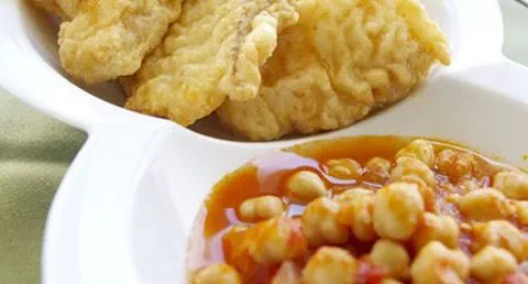 recipe image Bacalhau panado com caldeirada de grão