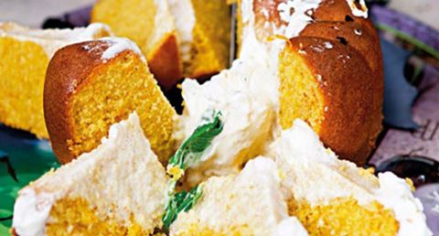 recipe image Bolo abóbora com “chantilly” de laranja