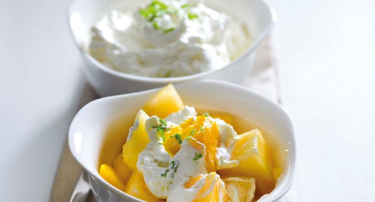 recipe image Duo de frutas com “chantilly”