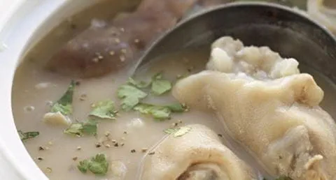 recipe image Pézinhos de Coentrada com Castanhas