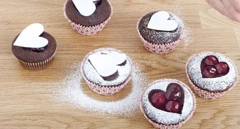 recipe image Cupcakes-coração de cereja