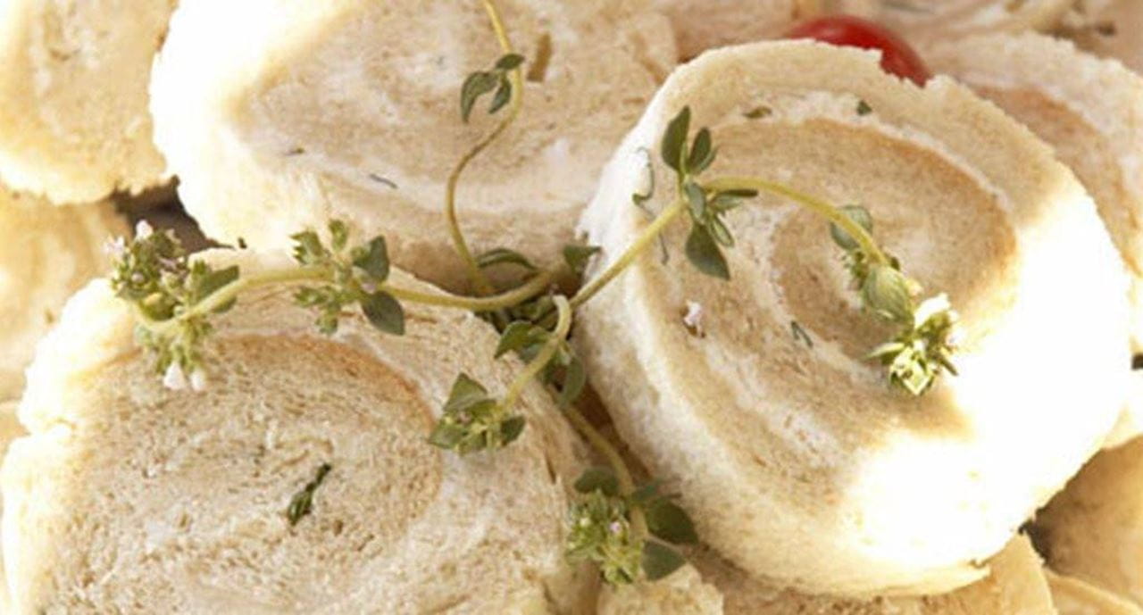 recipe image Sanduiches enroladas com pasta de requeijão