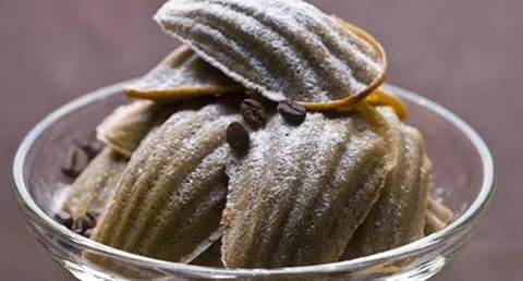 recipe image Madalenas com café