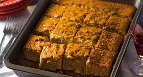 recipe image Bolo de cerveja preta com alperces secos