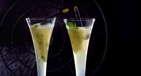 recipe image Espumante com sorbet de limão e menta