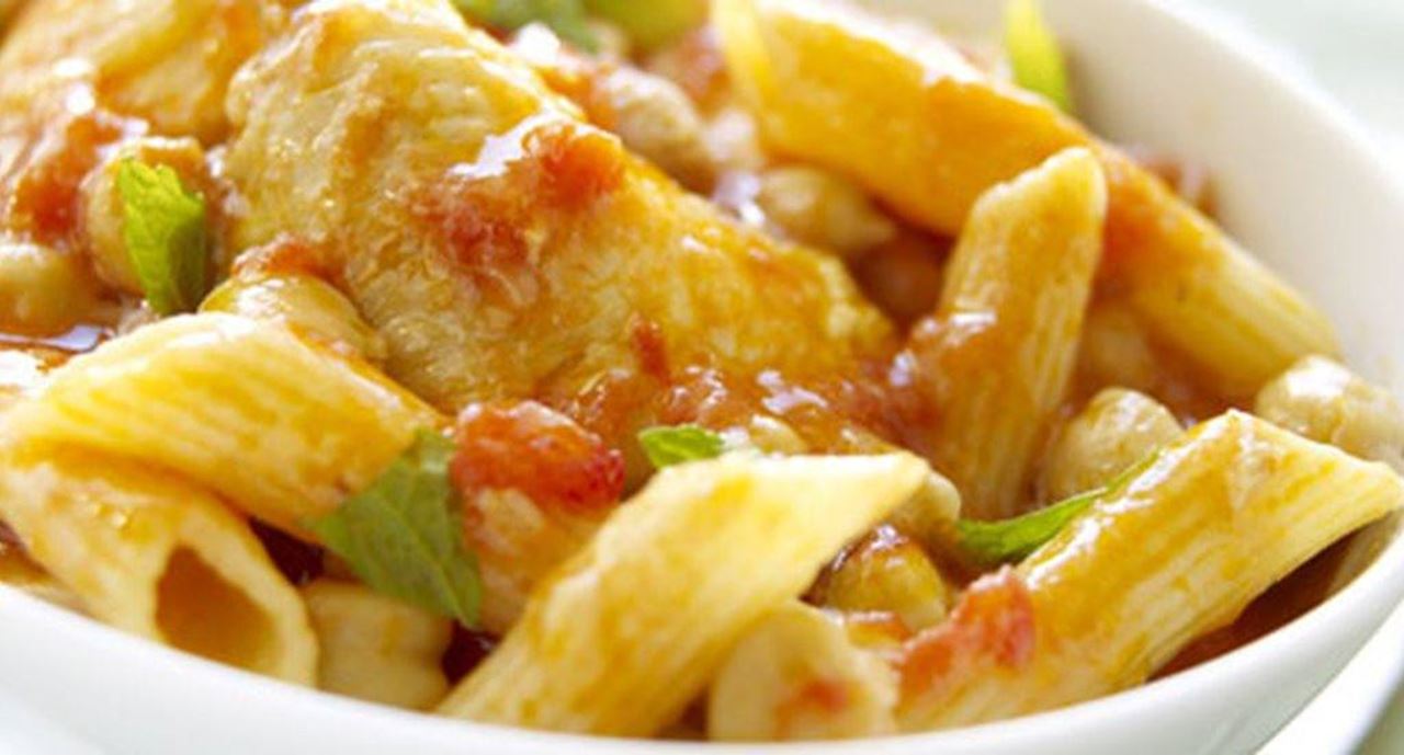 recipe image Massada de frango com grão e hortelã