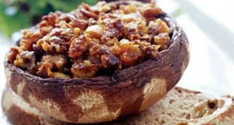 recipe image Cogumelos recheados com farinheira