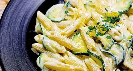 recipe image Penne com courgette e queijo da Ilha