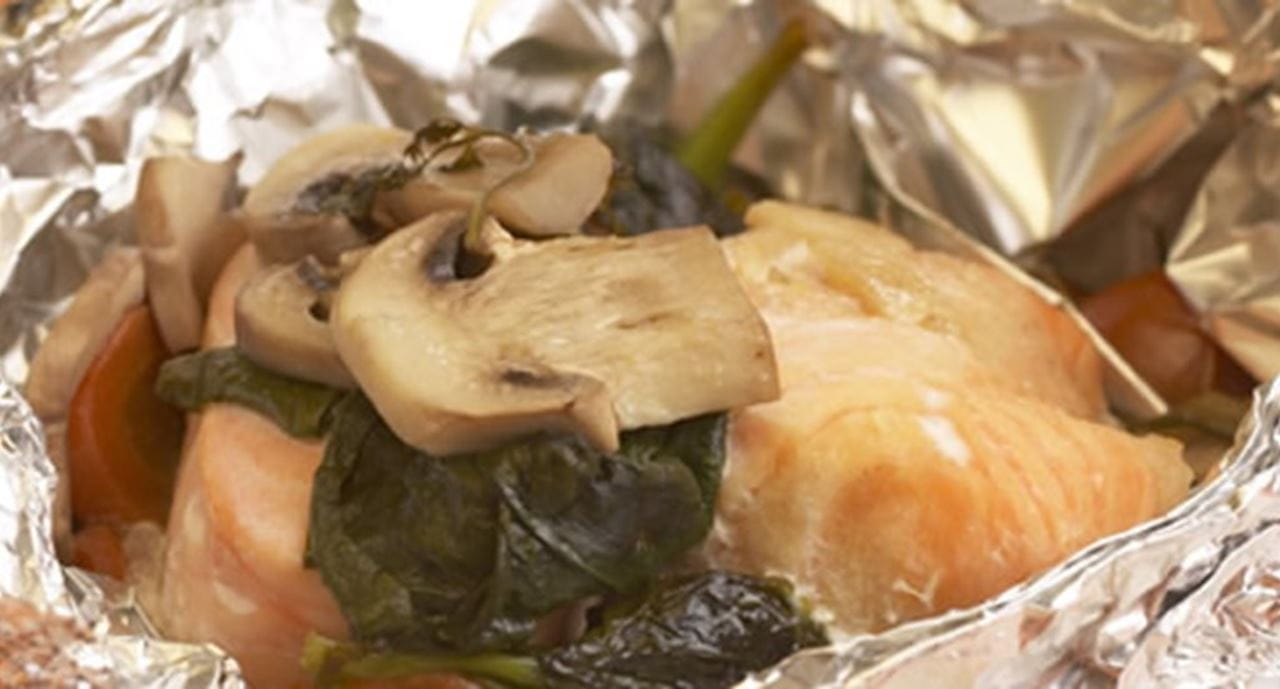 recipe image Papelotes de Salmão com Legumes Verdes