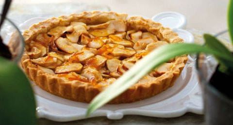 recipe image Tarte de maçã com chantilly de laranja