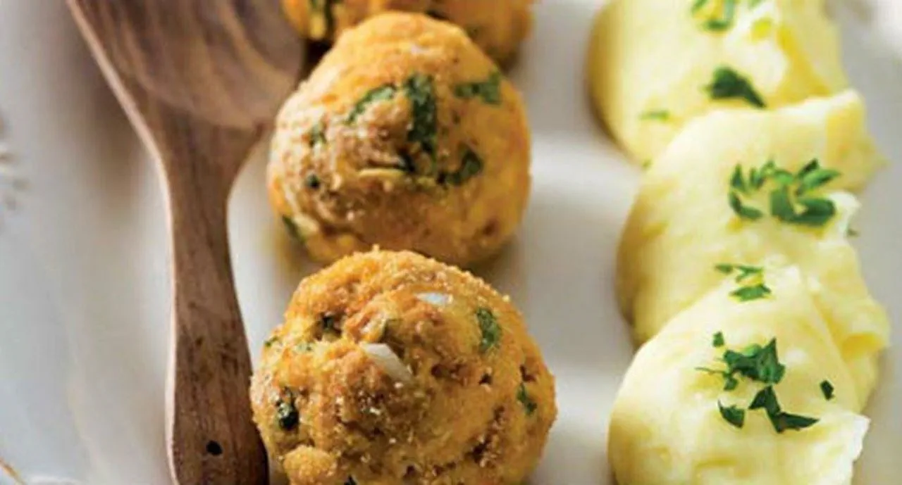 recipe image Almôndegas no forno com  puré de batata