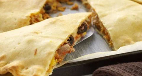 recipe image Calzonne de atum com ovos mexidos