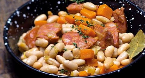 recipe image Saladinha de feijão branco com salsichas