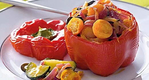 recipe image Pimentos recheados com legumes estufados