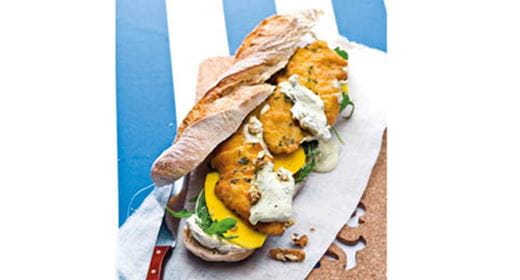 recipe image Sanduíche de bifes de frango panados com “chantilly” de caril