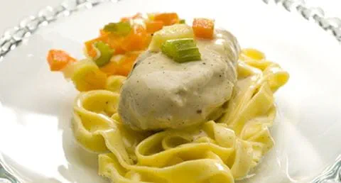 recipe image Peito de frango com molho de natas e baunilha