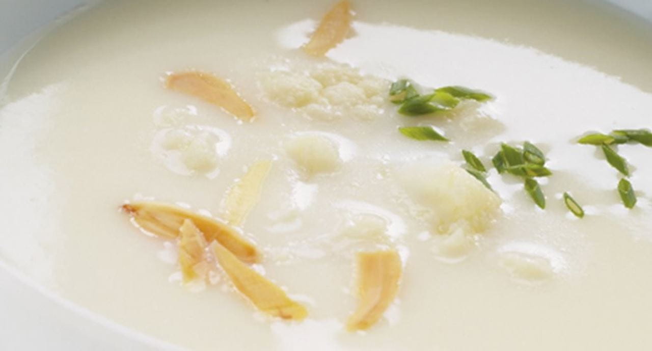 recipe image Sopa branca de couve-flor