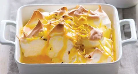 recipe image Pinha dourada com creme de limão e amêndoa tostada
