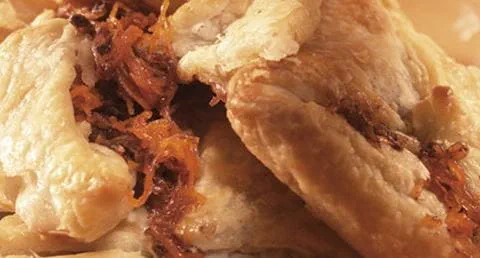 recipe image Estrelas Folhadas com Recheio de Cenoura e Chocolate