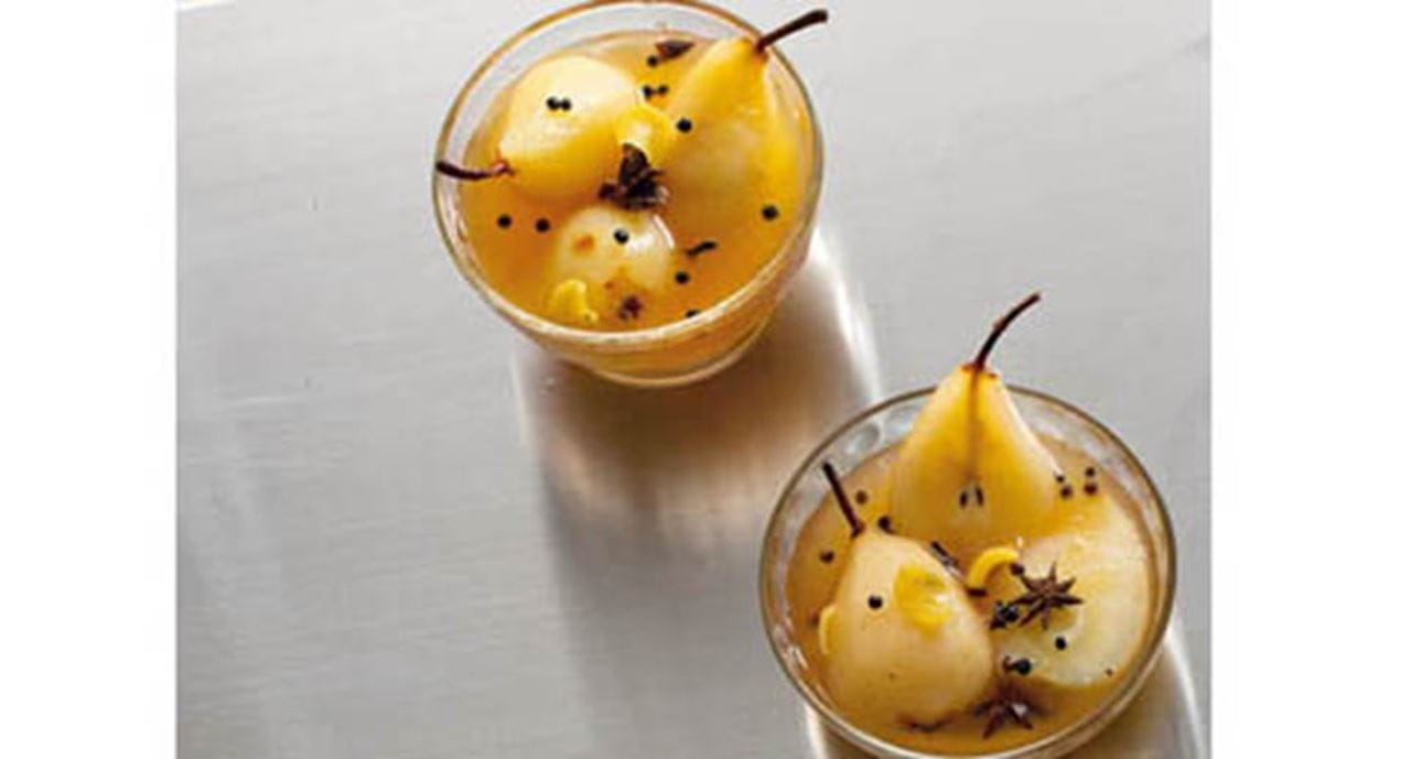 recipe image Peras em xarope de vinho branco com gengibre