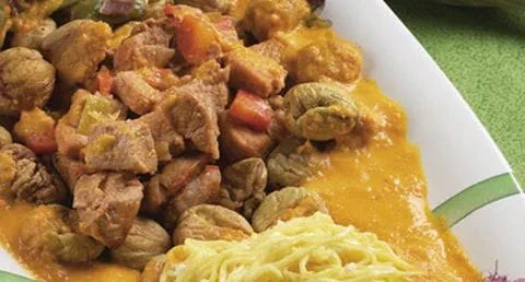 recipe image Porco com Castanhas e Feijão Verde