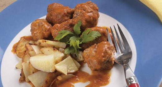 recipe image Almôndegas de Frango com Batata Preguiça