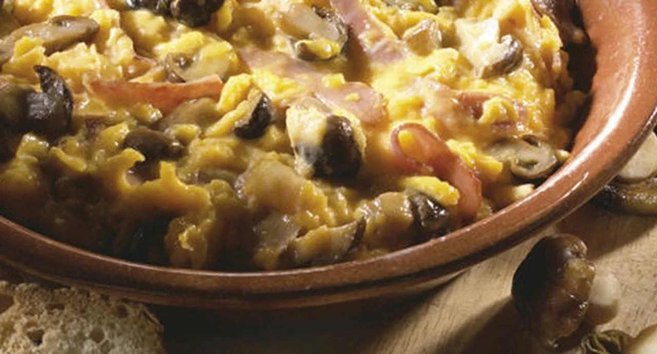 recipe image Ovos Mexidos com Míscaros