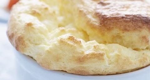 recipe image Soufflé de requeijão com doce de abóbora e nozes